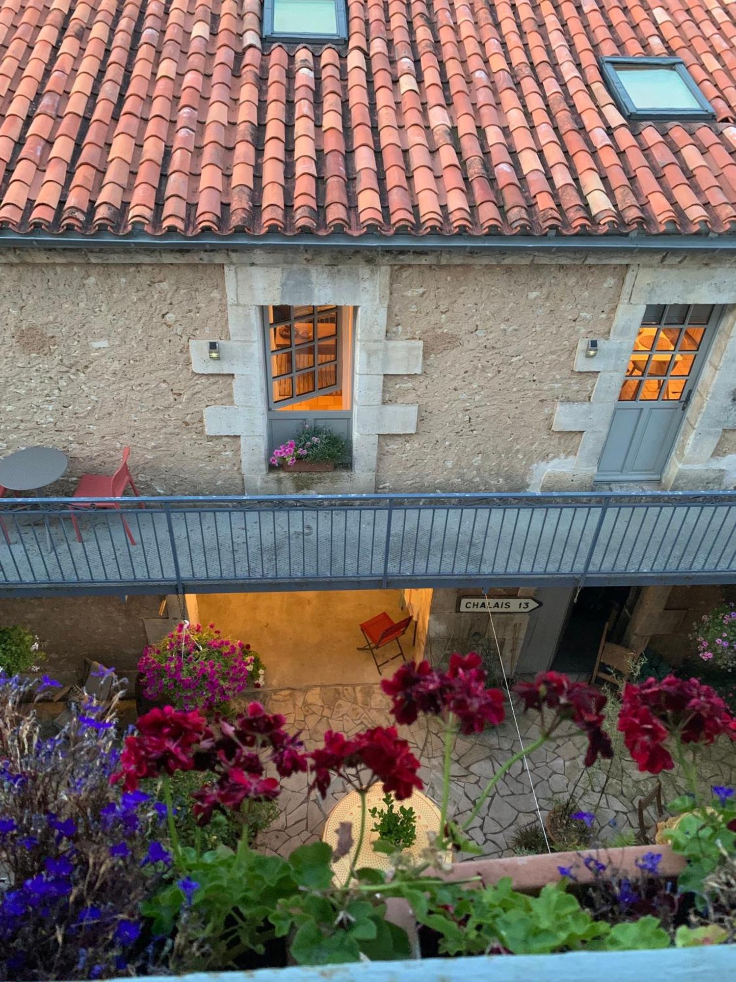 Repos à Ribérac B&B Exterior foto